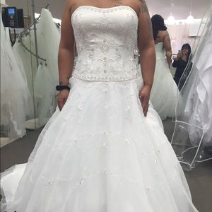 Ivory colored wedding dress